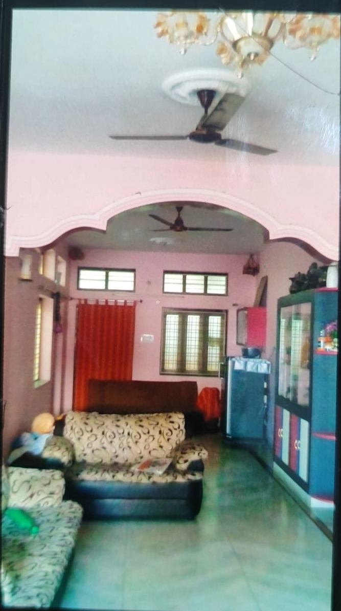 A spacious 2 BHK Independent house is available for rent from 19th June 2026 at Vandanapuri Colony Prime location, Beeramguda